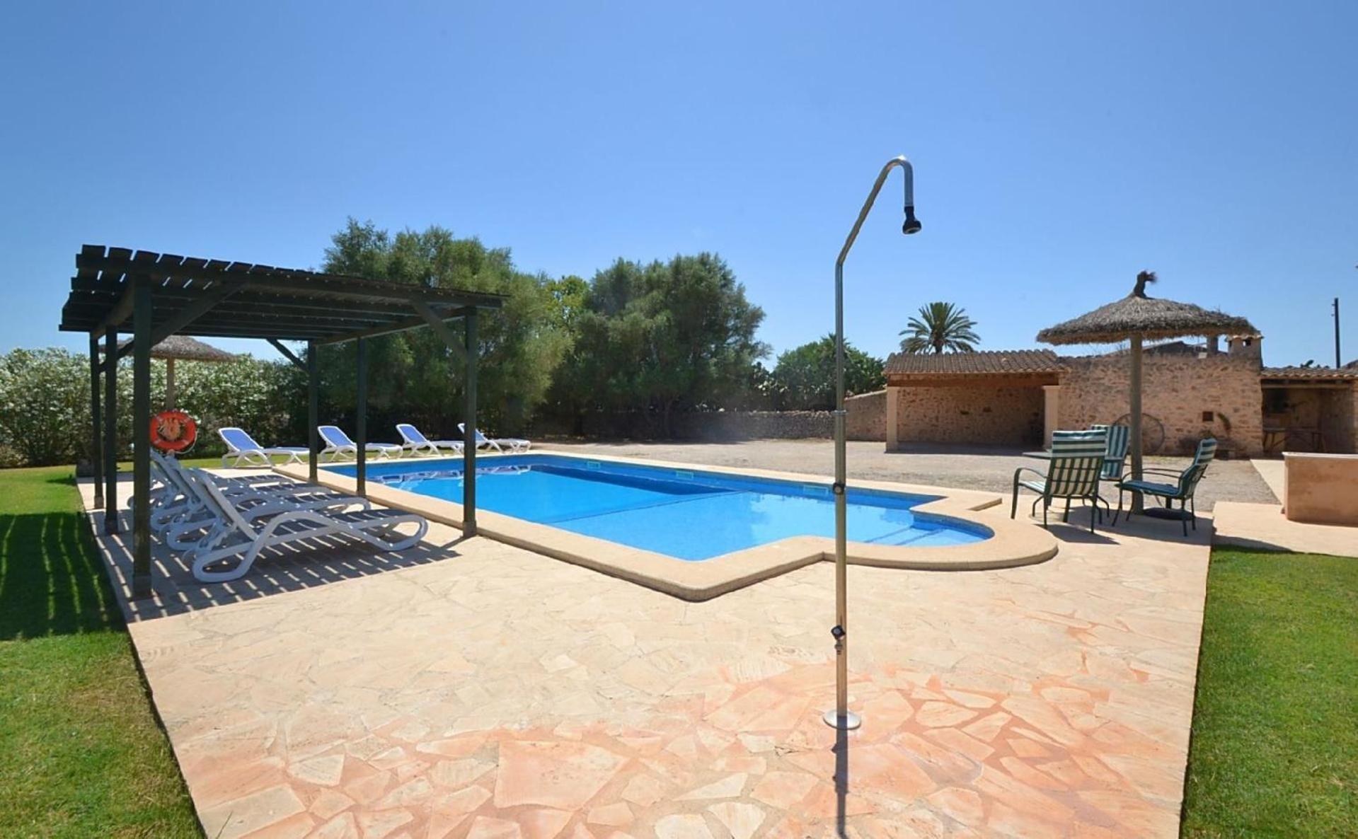 Ferienhaus Wunderschoenes Im Landhausstil Mit Pool Am Ortsrand Von Felanitx