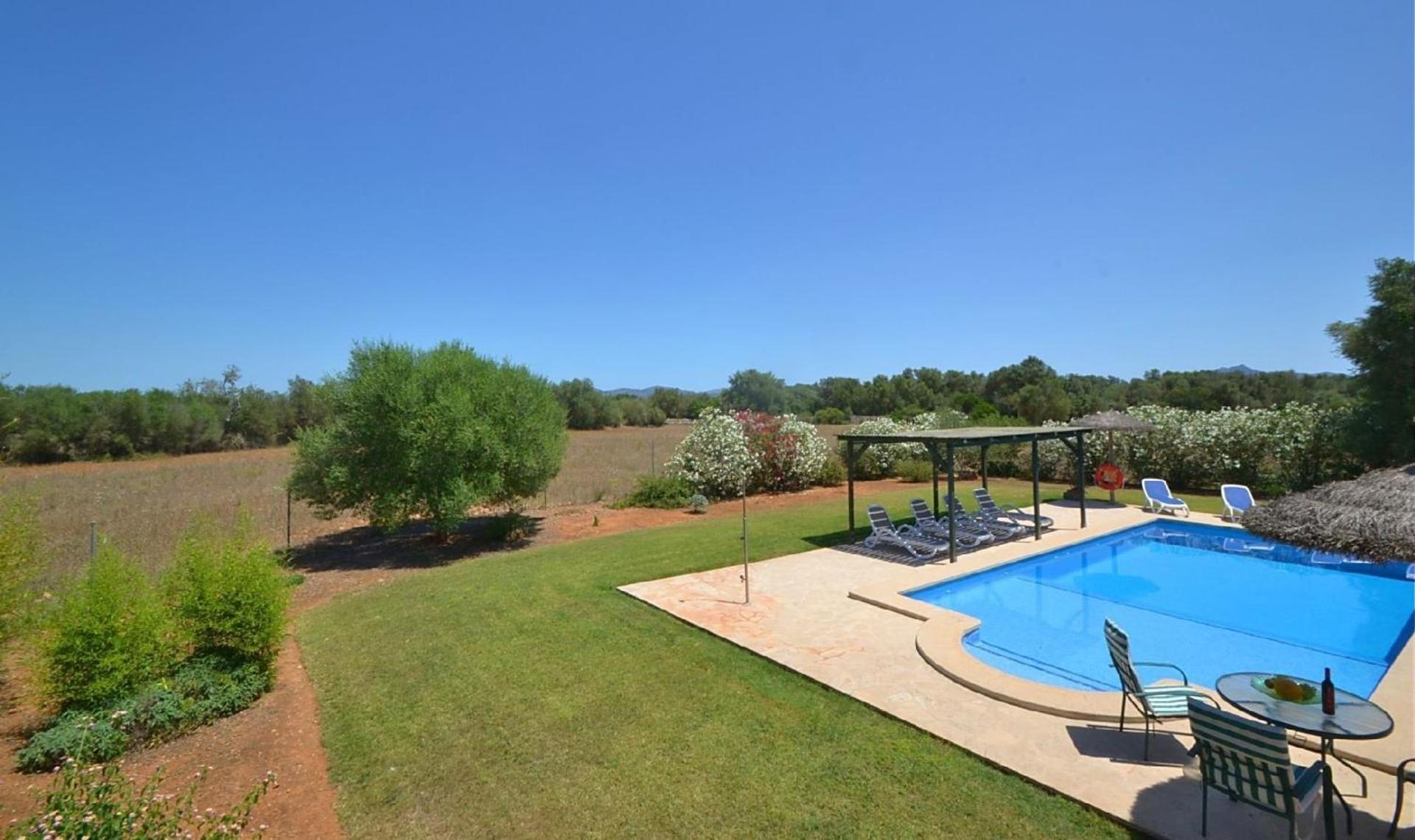 Wunderschoenes Im Landhausstil Mit Pool Am Ortsrand Von Felanitx