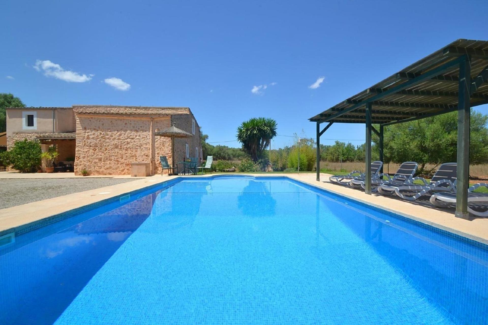 Ferienhaus Wunderschoenes Im Landhausstil Mit Pool Am Ortsrand Von Felanitx